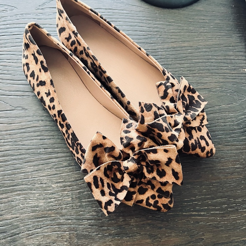 Leopard Print Bow Flats